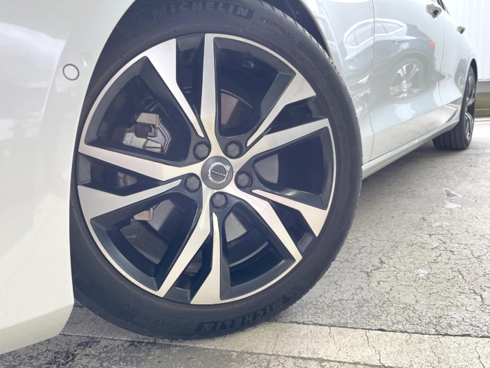 2021 Volvo V60 5AA-ZB420TM (UW-6a111b89398fe)[4]