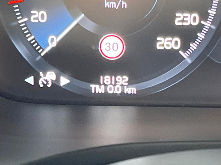 2021 Volvo V60 5AA-ZB420TM (UW-6a111b89398fe)[2]
