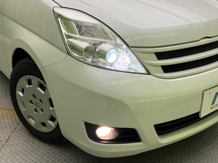 2012 Toyota Isis DBA-ZGM11G (UW-6a111b8e5b78e)[29]