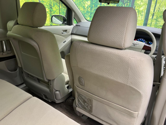 2012 Toyota Isis DBA-ZGM11G (UW-6a111b8e5b78e)[22]