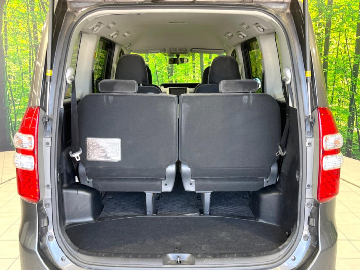 2013 Toyota Noah DBA-ZRR70G (UW-6a111b91e3298)[29]