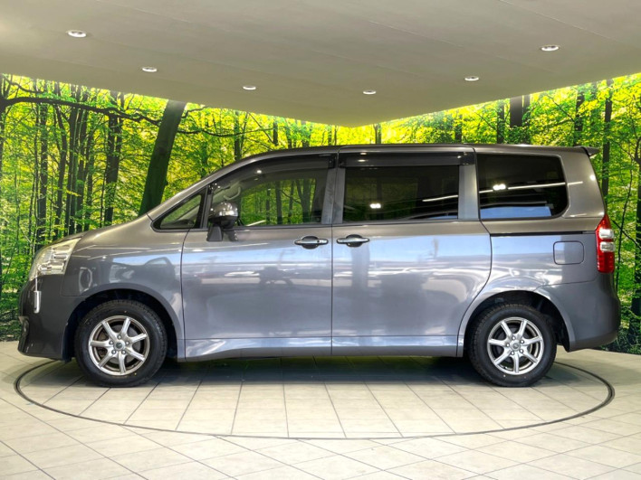 2013 Toyota Noah DBA-ZRR70G (UW-6a111b91e3298)[23]
