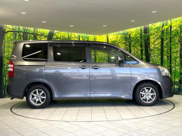 2013 Toyota Noah DBA-ZRR70G (UW-6a111b91e3298)[19]