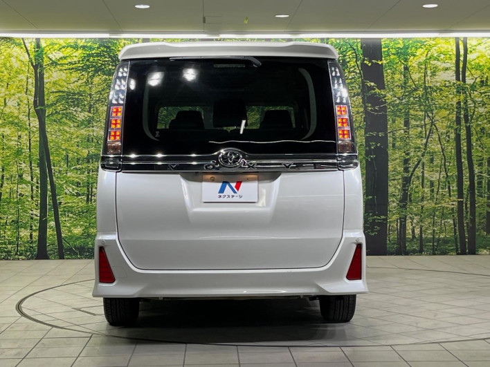 2014 Toyota Voxy DBA-ZRR80W (UW-6a111b92cb7f7)[6]