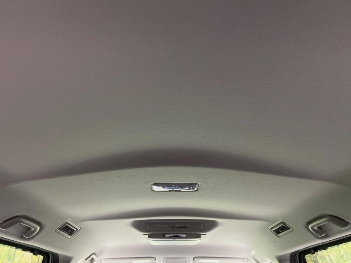 2014 Toyota Voxy DBA-ZRR80W (UW-6a111b92cb7f7)[11]