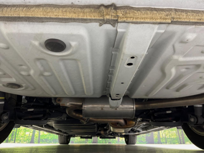 2014 Toyota Voxy DBA-ZRR80W (UW-6a111b92cb7f7)[9]