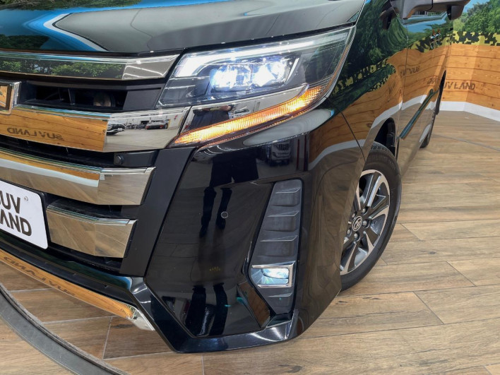 2020 Toyota Noah 3BA-ZRR85W (UW-6a111b9ad4953)[18]