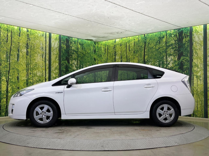 2010 Toyota Prius DAA-ZVW30 (UW-6a111ba3ab89d)[8]