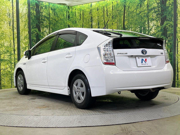 2010 Toyota Prius DAA-ZVW30 (UW-6a111ba3ab89d)[7]