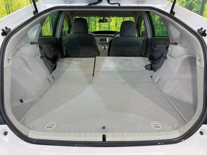 2010 Toyota Prius DAA-ZVW30 (UW-6a111ba3ab89d)[19]
