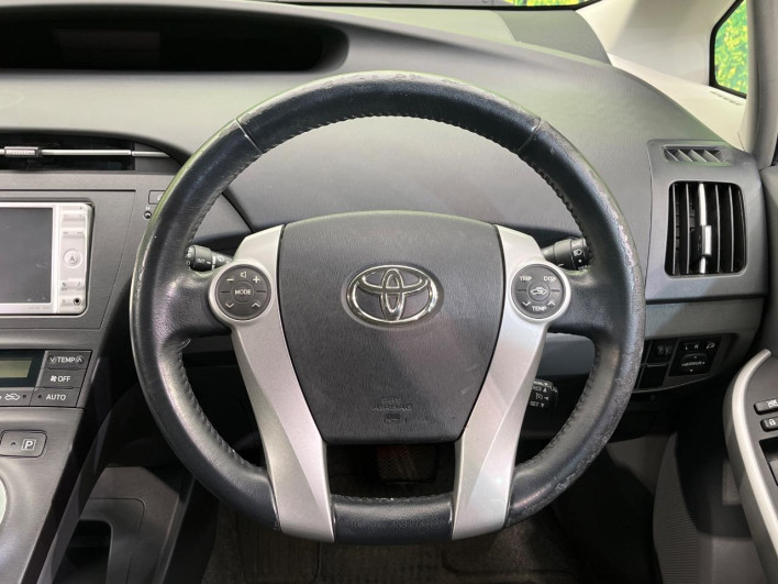 2010 Toyota Prius DAA-ZVW30 (UW-6a111ba3ab89d)[29]