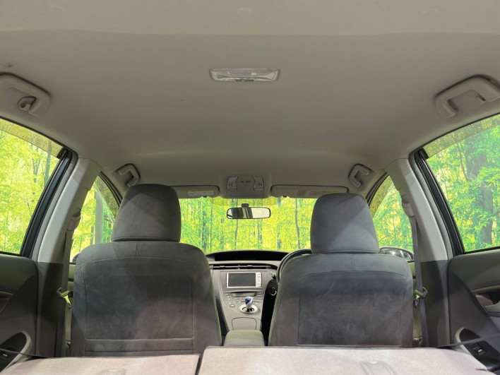 2010 Toyota Prius DAA-ZVW30 (UW-6a111ba3ab89d)[20]