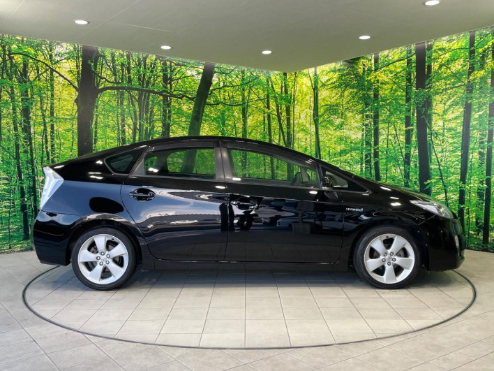 2011 Toyota Prius DAA-ZVW30 (UW-6a111ba3ca4f7)[24]
