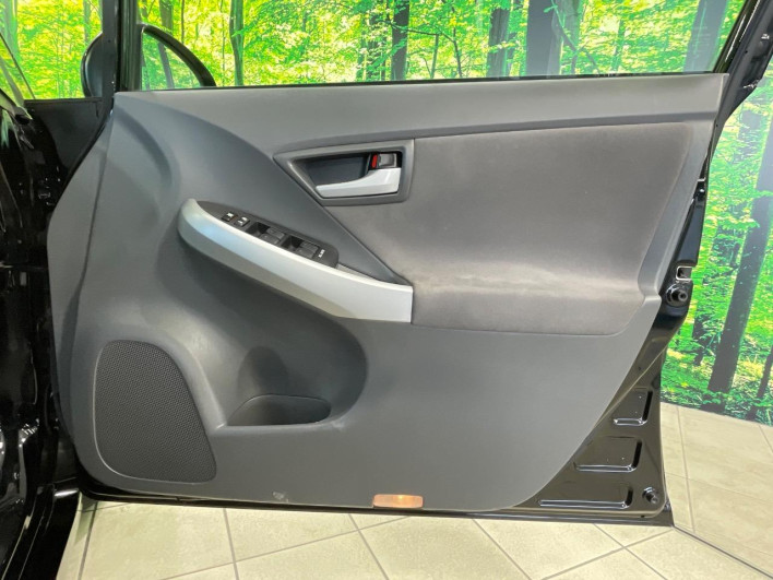 2011 Toyota Prius DAA-ZVW30 (UW-6a111ba3ca4f7)[20]