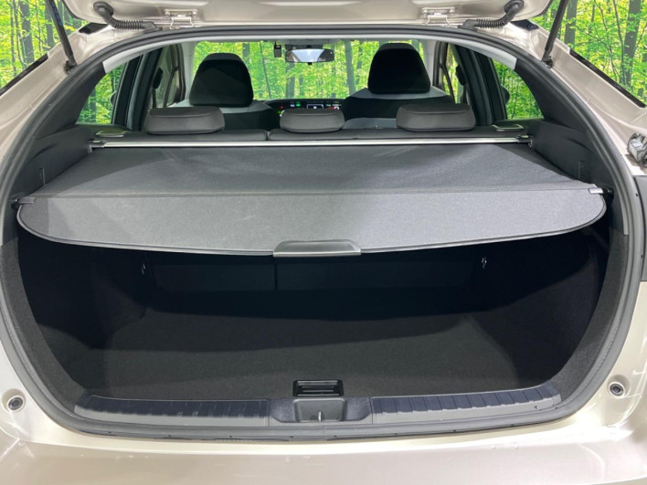 2020 Toyota Prius DAA-ZVW51 (UW-6a111baa49b6f)[23]