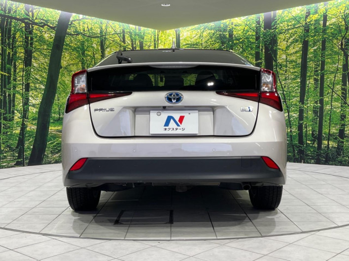 2020 Toyota Prius DAA-ZVW51 (UW-6a111baa49b6f)[14]