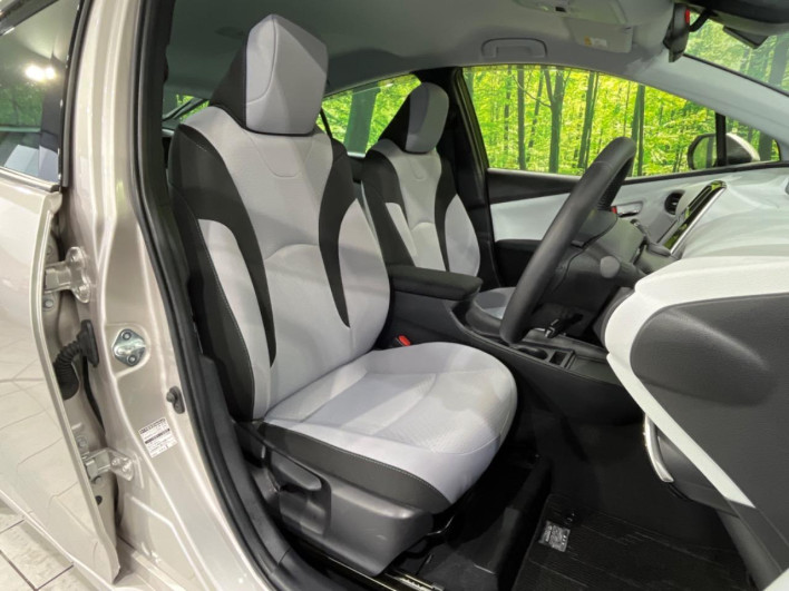 2020 Toyota Prius DAA-ZVW51 (UW-6a111baa49b6f)[10]