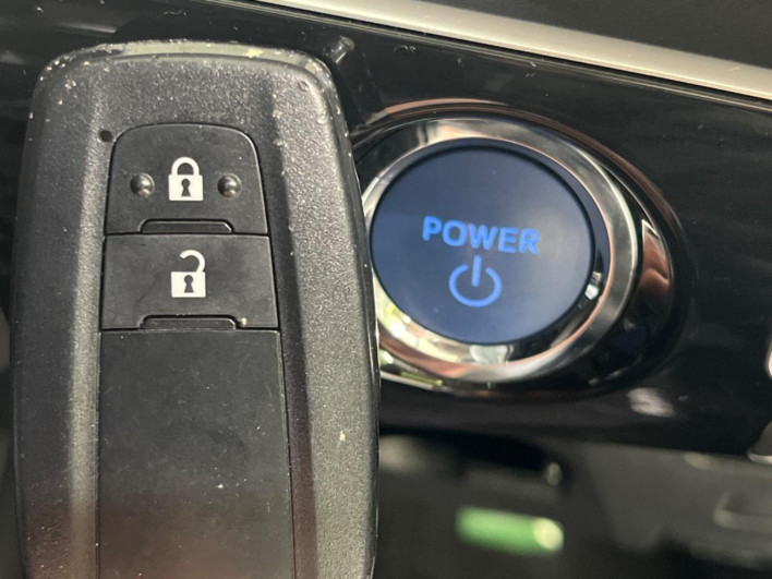 2020 Toyota Prius DAA-ZVW51 (UW-6a111baa49b6f)[5]