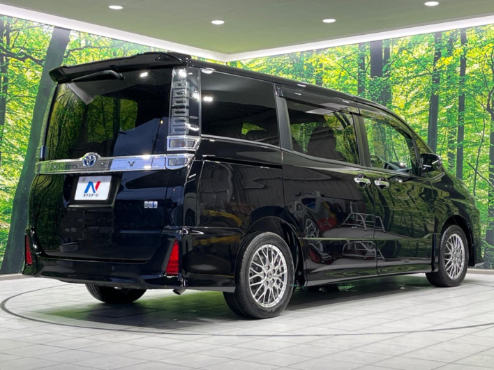 2020 Toyota Voxy 6AA-ZWR80W (UW-6a111bb2956b8)[7]