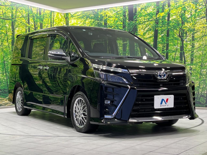 2020 Toyota Voxy 6AA-ZWR80W (UW-6a111bb2956b8)[5]