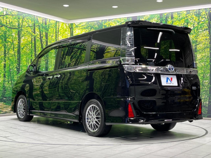 2020 Toyota Voxy 6AA-ZWR80W (UW-6a111bb2956b8)[17]