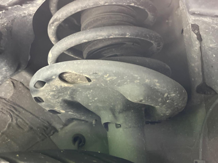 2020 Toyota Voxy 6AA-ZWR80W (UW-6a111bb2956b8)[27]