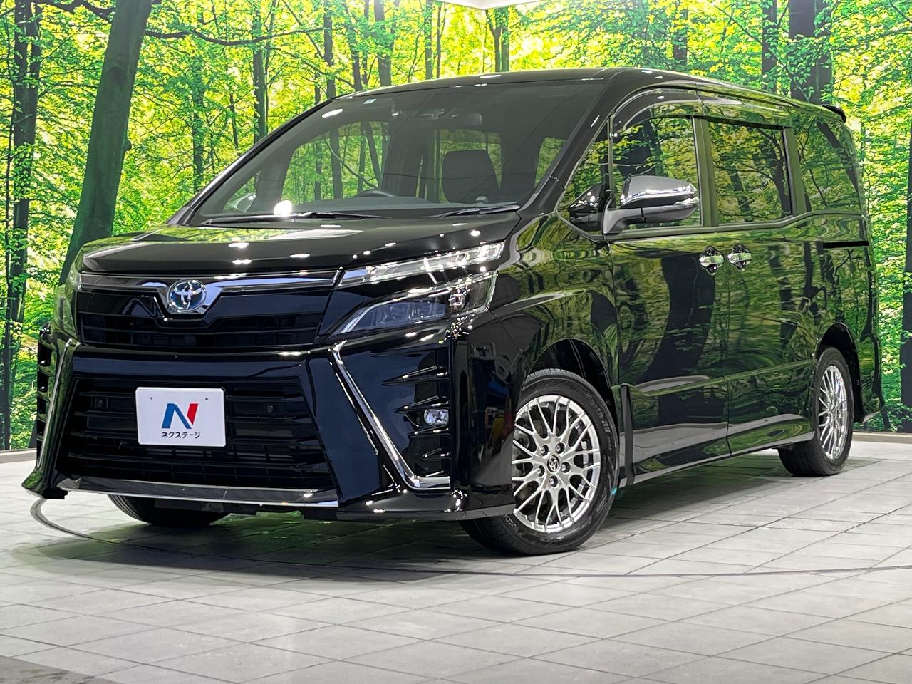 2020 Toyota Voxy 6AA-ZWR80W