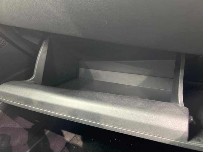 2018 Toyota C-HR DAA-ZYX10 (UW-6a111bbd760c9)[28]