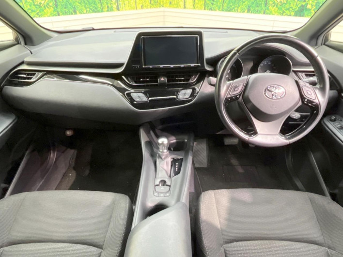 2018 Toyota C-HR DAA-ZYX10 (UW-6a111bbd760c9)[18]