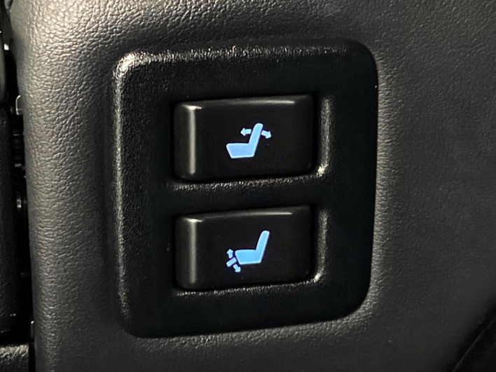 2016 Toyota Vellfire DBA-AGH30W (UW-6a126b43563a6)[13]