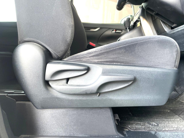 2017 Toyota Alphard DBA-AGH35W (UW-6a126b4c7b618)[20]