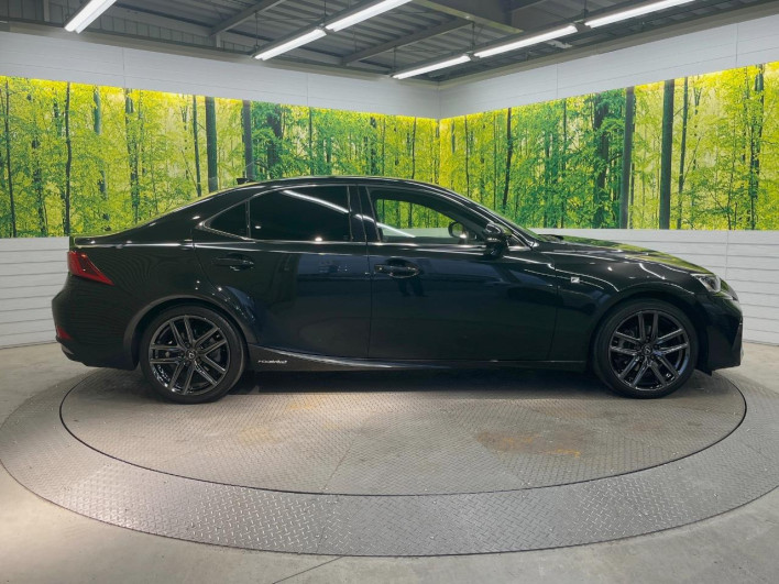 2018 Lexus IS DAA-AVE30 (UW-6a126b564a205)[18]
