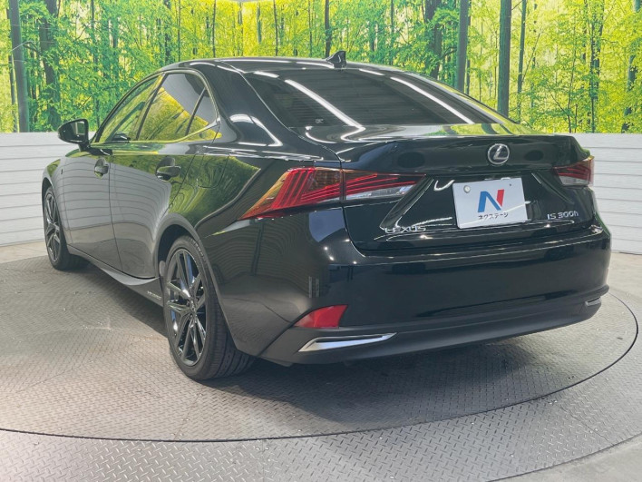 2018 Lexus IS DAA-AVE30 (UW-6a126b564a205)[25]