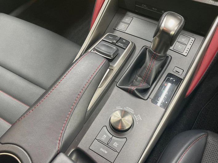 2018 Lexus IS DAA-AVE30 (UW-6a126b564a205)[29]