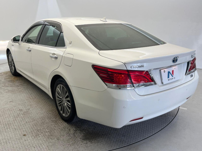 2013 Toyota Crown Hybrid DAA-AWS210 (UW-6a126b5774c91)[27]