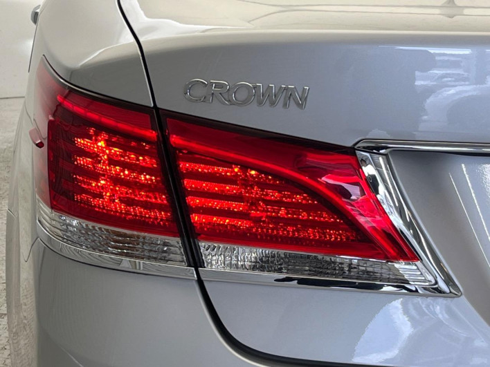 2013 Toyota Crown Hybrid DAA-AWS210 (UW-6a126b57a0b10)[19]