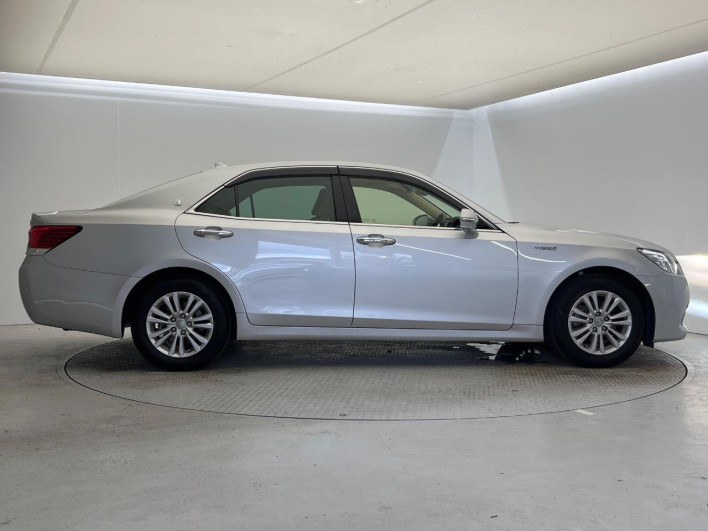2013 Toyota Crown Hybrid DAA-AWS210 (UW-6a126b57a0b10)[14]