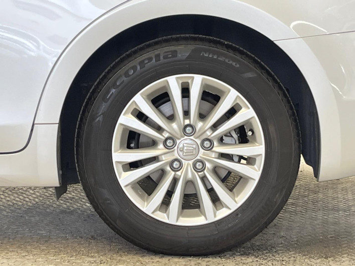 2013 Toyota Crown Hybrid DAA-AWS210 (UW-6a126b57a0b10)[29]