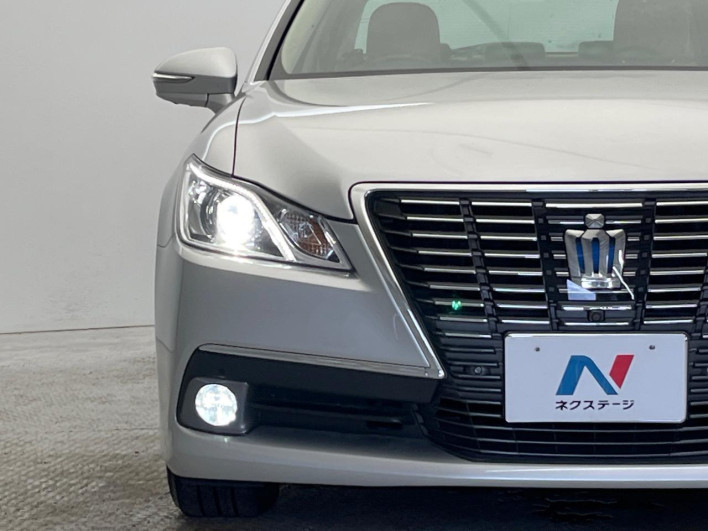 2013 Toyota Crown Hybrid DAA-AWS210 (UW-6a126b57a0b10)[9]