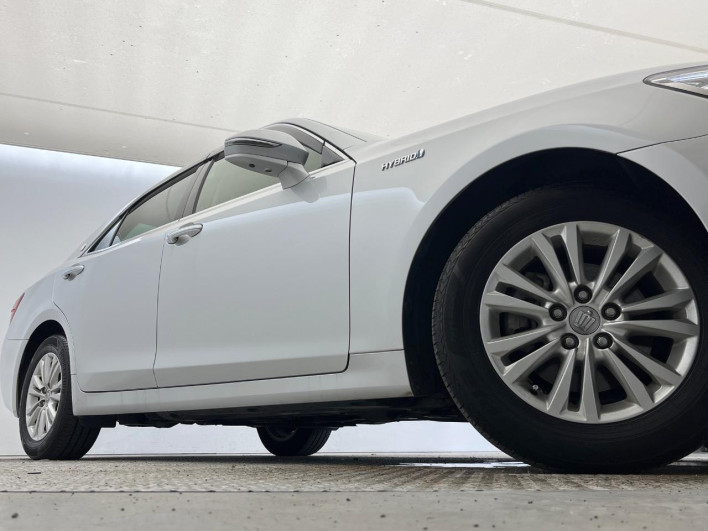 2013 Toyota Crown Hybrid DAA-AWS210 (UW-6a126b57a0b10)[7]