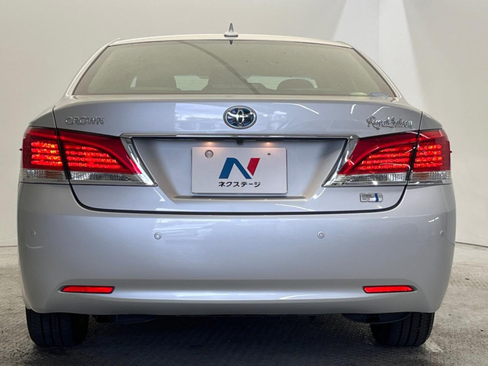2013 Toyota Crown Hybrid DAA-AWS210 (UW-6a126b57a0b10)[16]