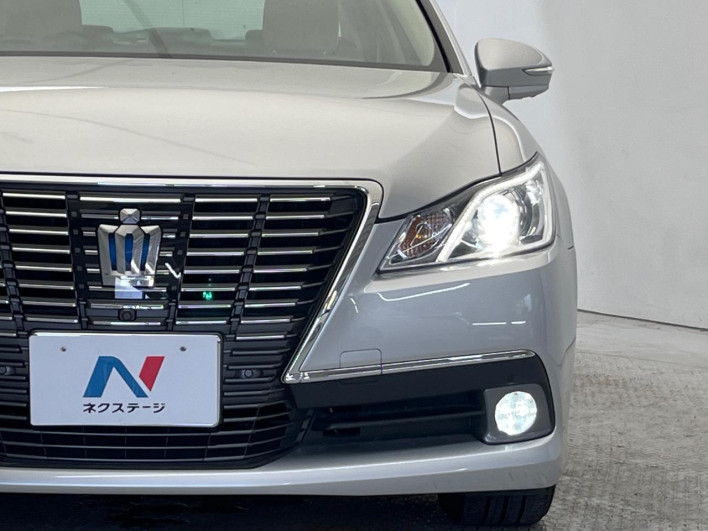 2013 Toyota Crown Hybrid DAA-AWS210 (UW-6a126b57a0b10)[10]
