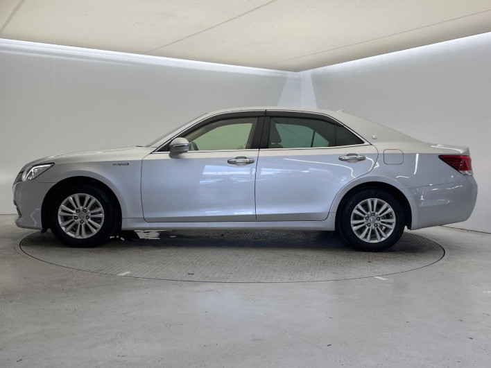2013 Toyota Crown Hybrid DAA-AWS210 (UW-6a126b57a0b10)[28]