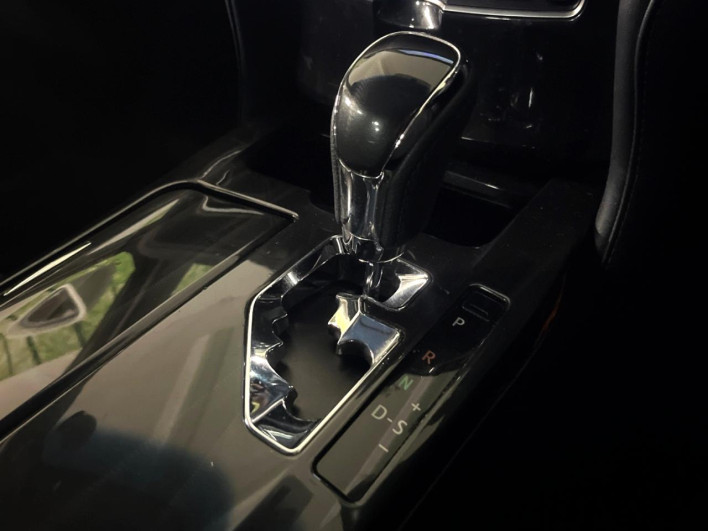 2015 Toyota Crown Hybrid DAA-AWS210 (UW-6a126b589dbf0)[9]