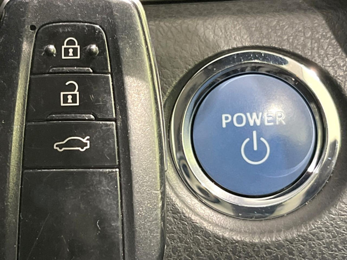 2017 Toyota Camry DAA-AXVH70 (UW-6a126b6476f3d)[26]