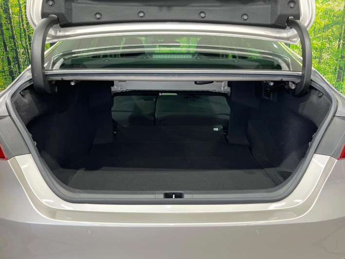 2017 Toyota Camry DAA-AXVH70 (UW-6a126b6476f3d)[13]