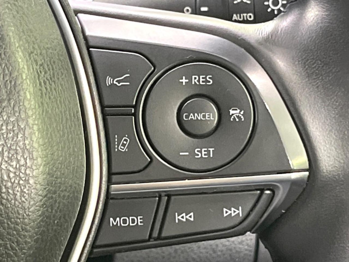 2017 Toyota Camry DAA-AXVH70 (UW-6a126b6476f3d)[29]