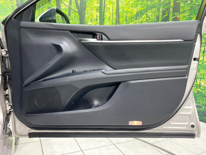 2017 Toyota Camry DAA-AXVH70 (UW-6a126b6476f3d)[18]