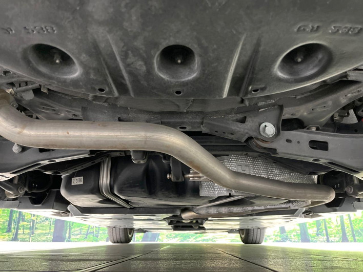 2017 Toyota Camry DAA-AXVH70 (UW-6a126b6476f3d)[15]