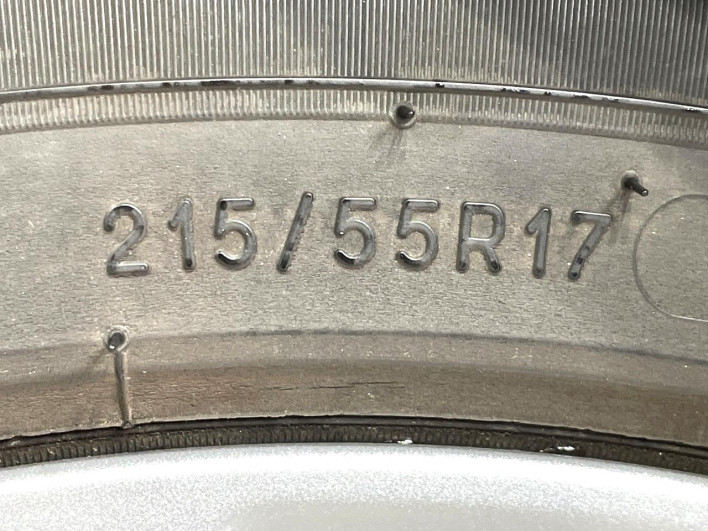 2020 Toyota Camry 6AA-AXVH70 (UW-6a126b64f0e8a)[24]
